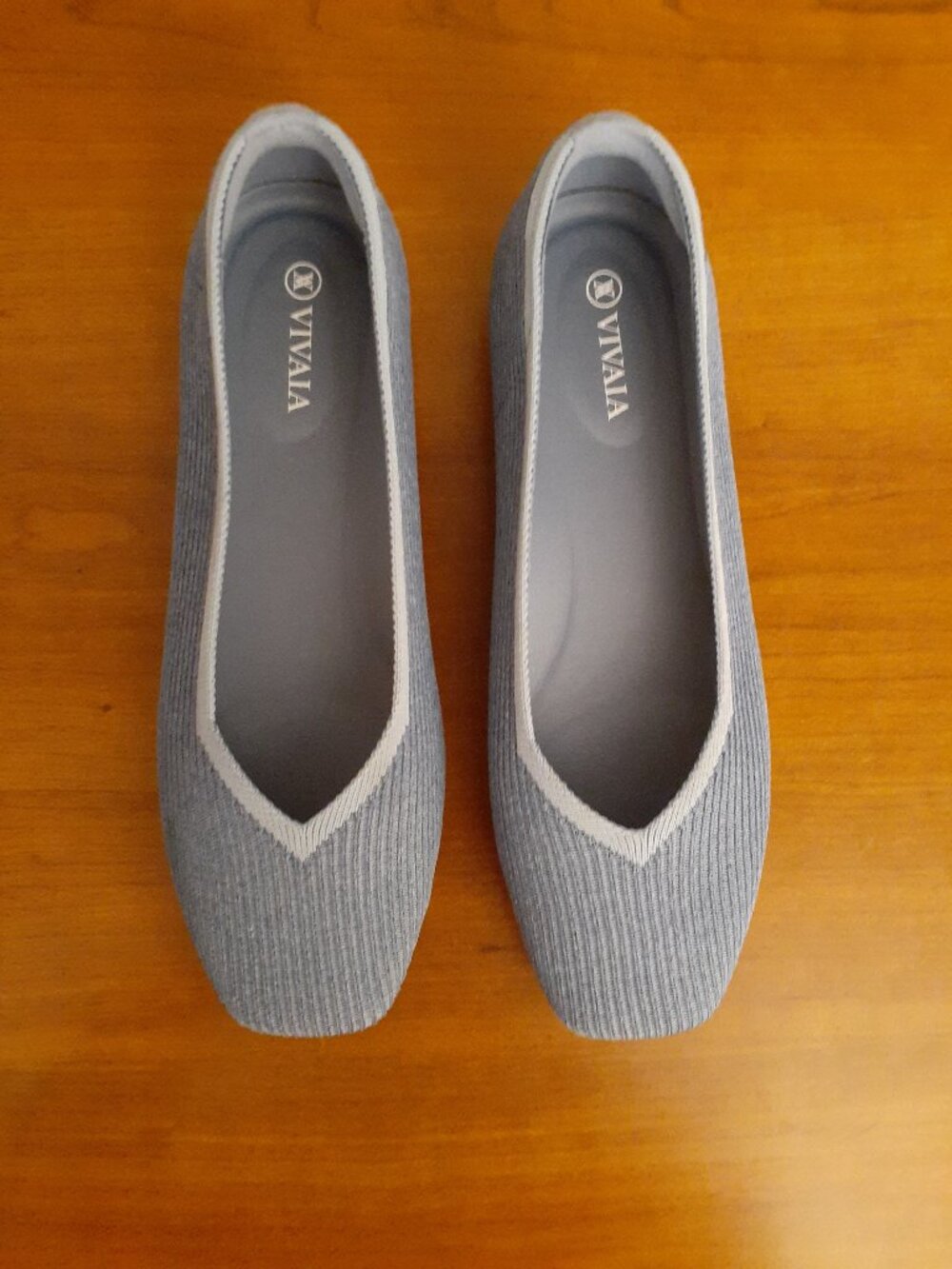VIVAIA Square Toe V-Cut Flat - Picture 2 of 11